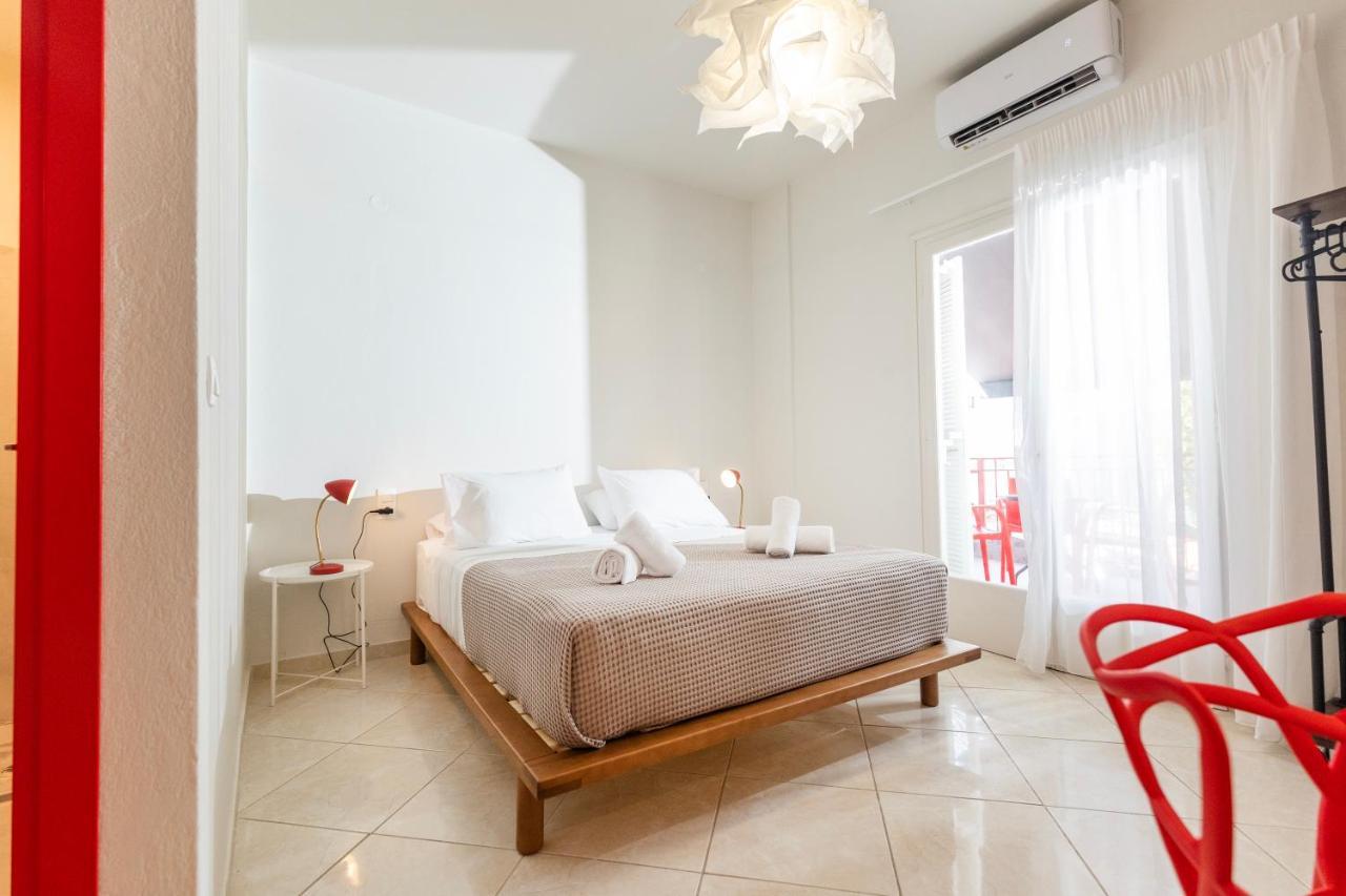 Mondrian Guest House Скиатос Экстерьер фото