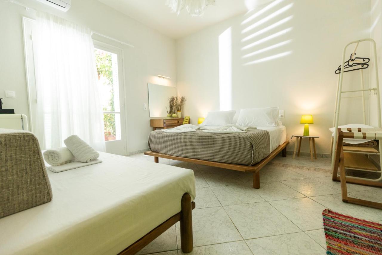 Mondrian Guest House Скиатос Экстерьер фото
