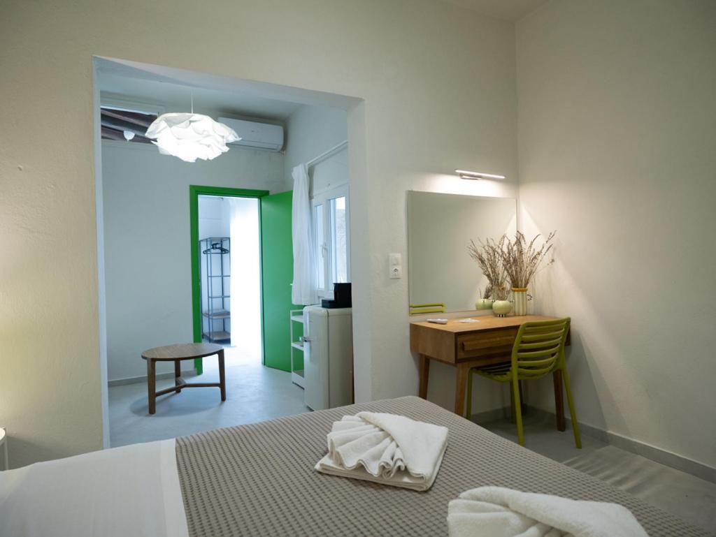 Mondrian Guest House Скиатос Экстерьер фото